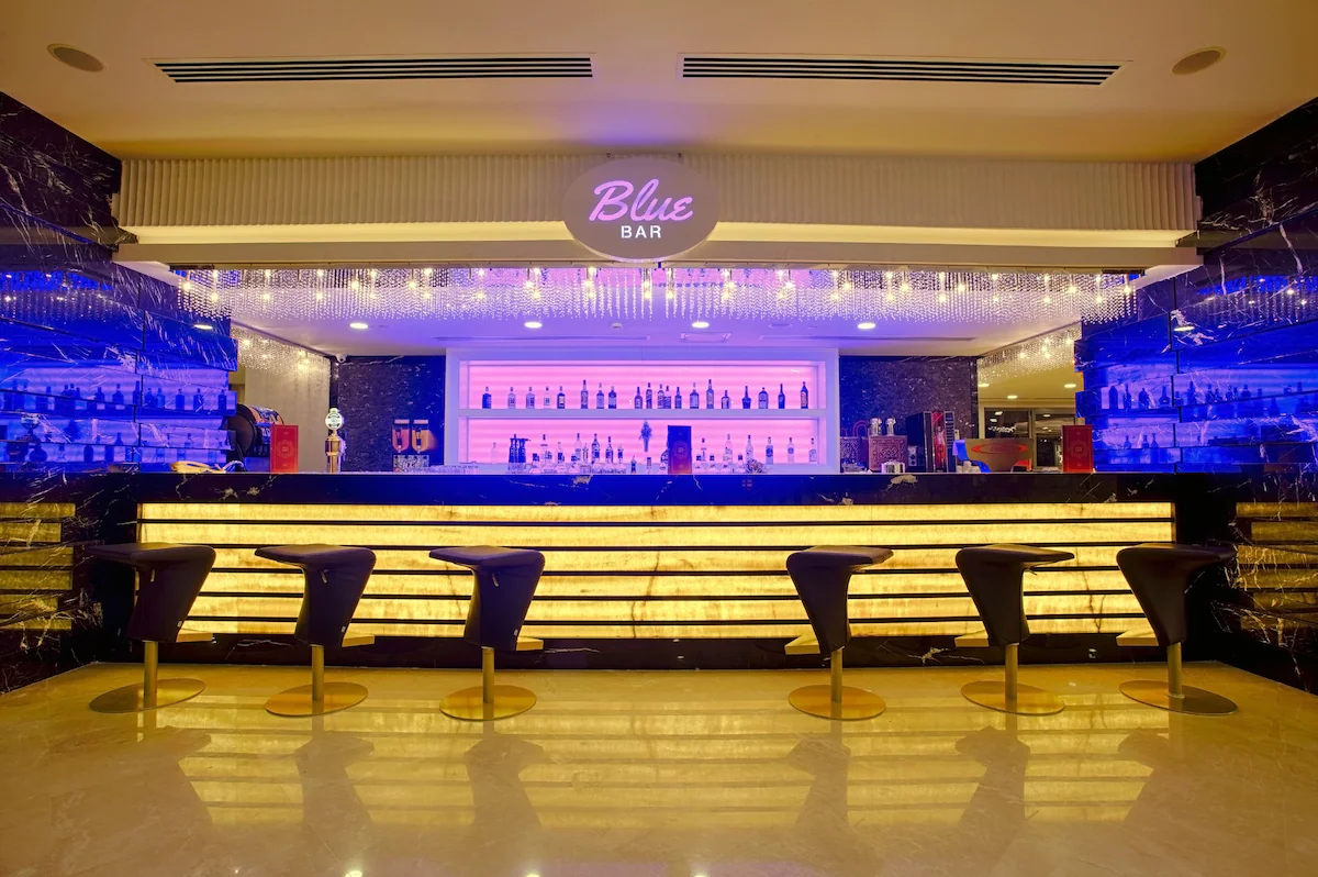 بار و کافی شاپ هتل سنستیو پریمیوم ریزورت و اسپا آنتالیا